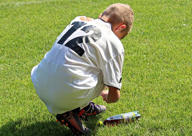 让我们拭目 让我们拭目